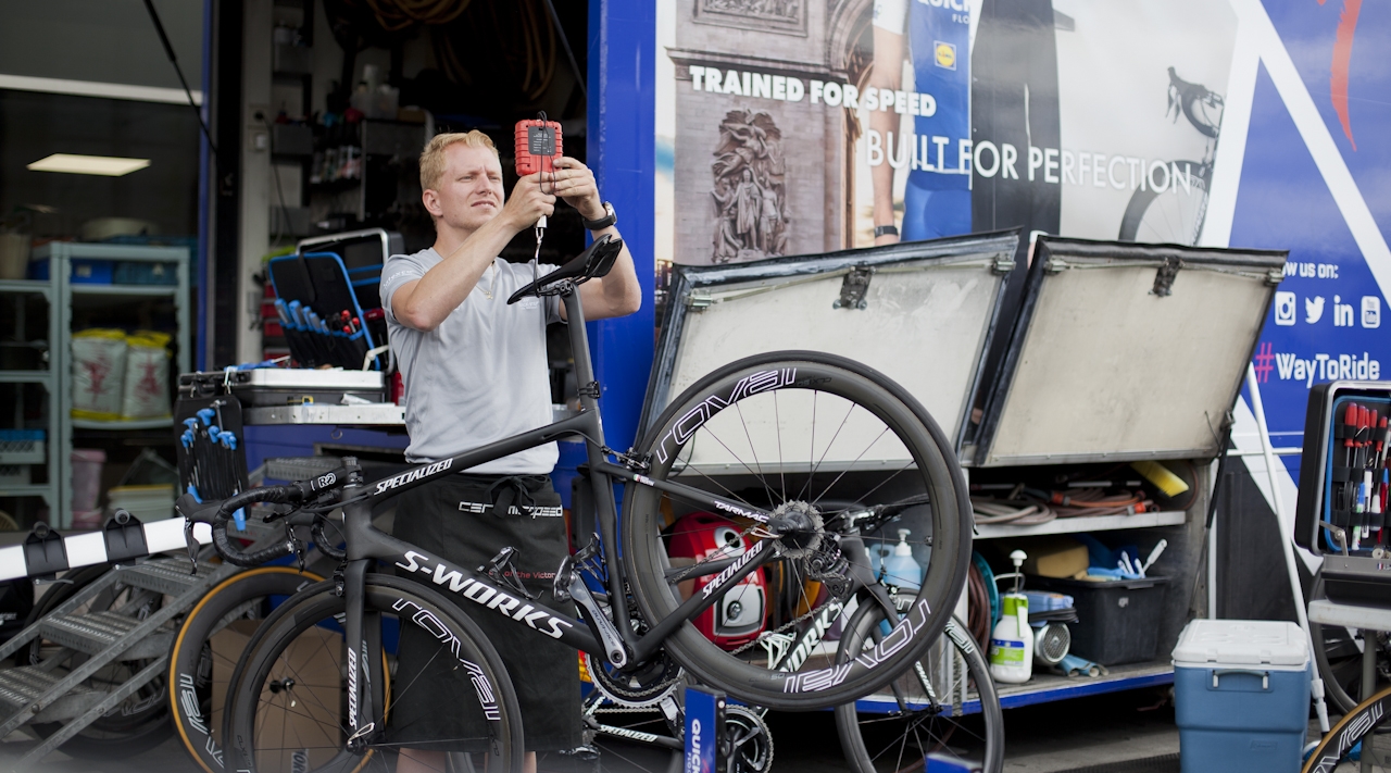 motor i cykel tour de france